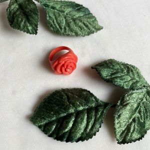 Vintage | Orange Peach Carved Lucite Rose Ring